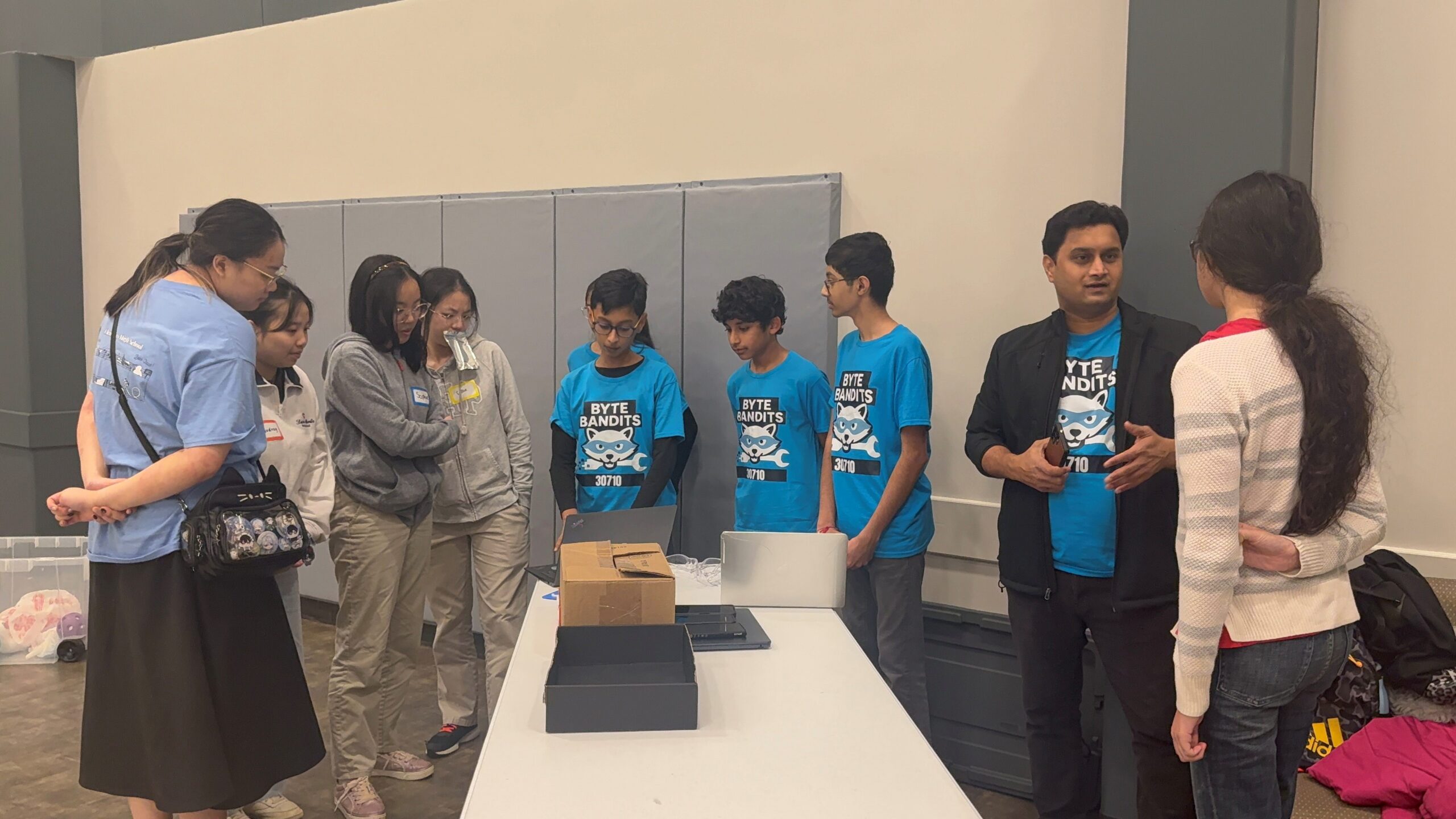 20251206_004740191_upload